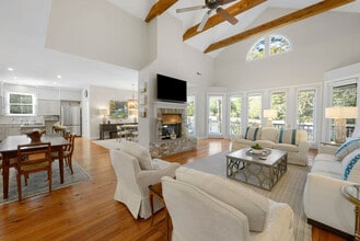 Building Photo - 125 Brandon Way