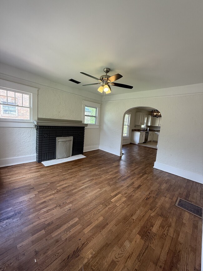 Foto del edificio - 1225 15th Way SW