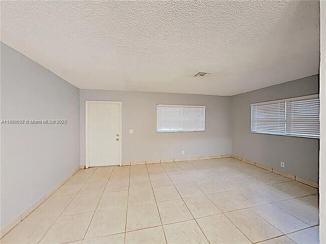 Foto del edificio - 1001 SW 80th Ave