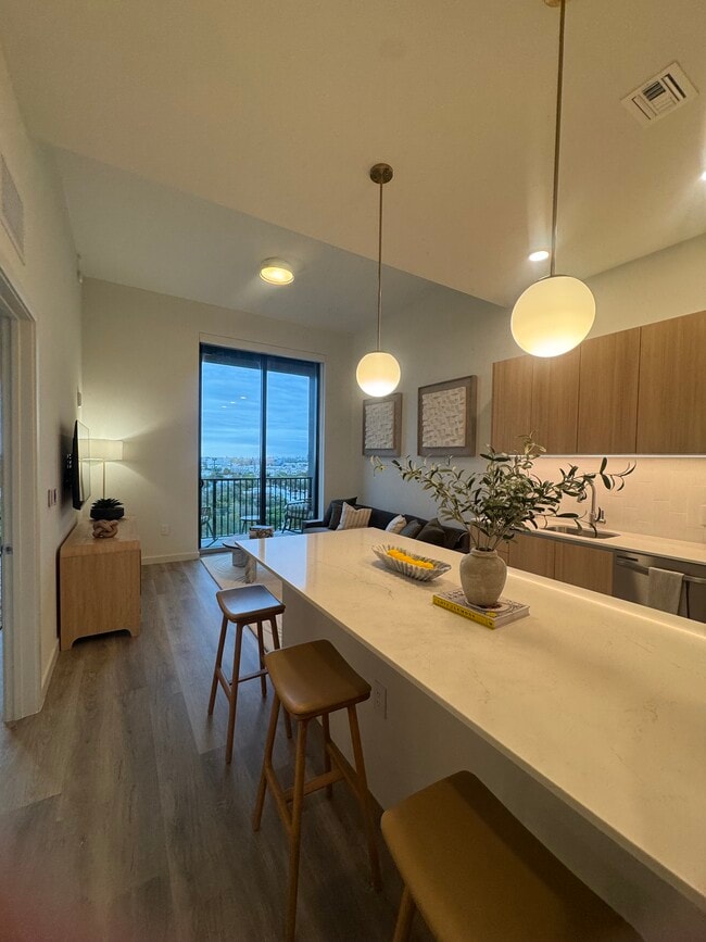 Foto del edificio - 95 NW 30th Ave