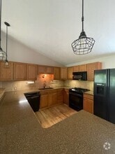 Building Photo - 33940 County Line Dr