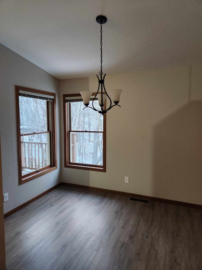 Building Photo - 130 Teton Ln