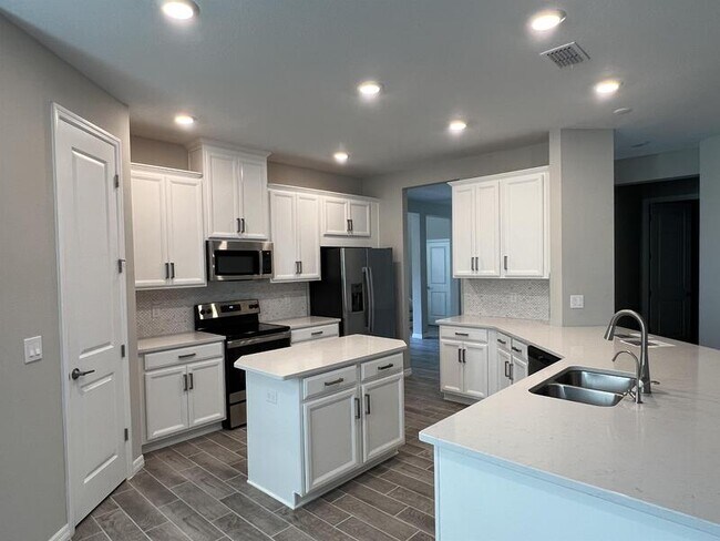 Foto del edificio - 3813 Rose Mallow Dr