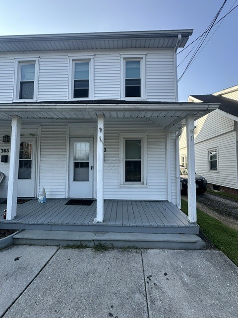 Building Photo - 363 E King St
