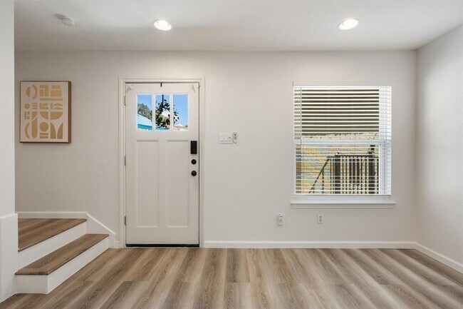 Foto del edificio - 1500 East Side Dr