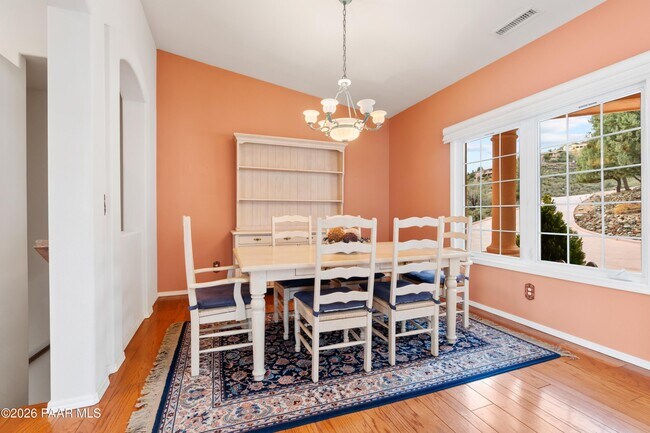 Foto del edificio - 2780 Whispering Way Cir