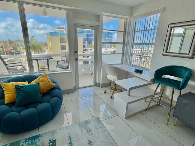 Foto del edificio - 3111 N Ocean Dr