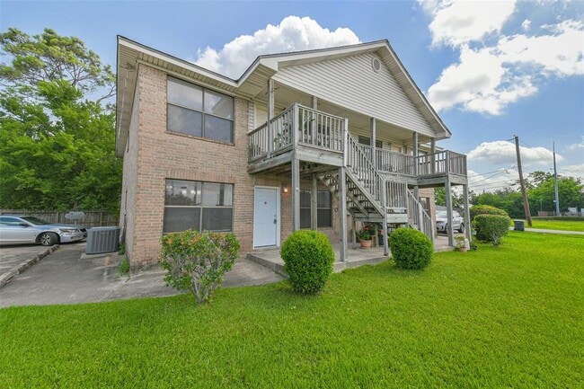 Building Photo - 2546 S Texas Ave