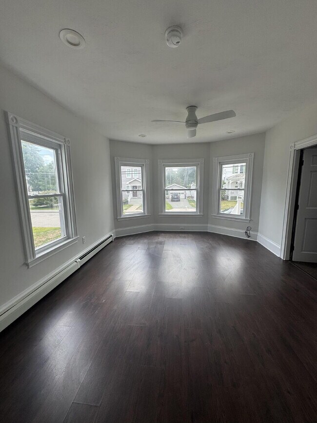 Foto del edificio - One Bedroom Available in Mansfield