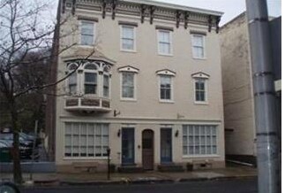 Primary Photo - 4TH ST COMMONS