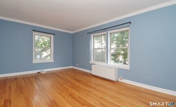Building Photo - 132 Summer St