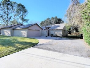 Building Photo - 604 Golfview Dr