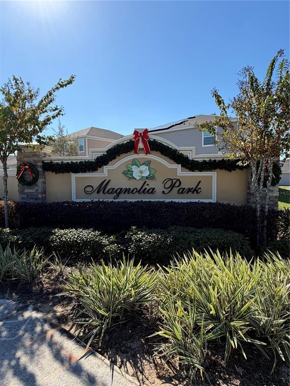 Building Photo - 815 Ofanto Wy