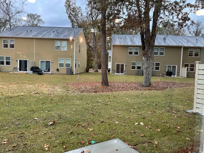 Foto del edificio - 5339 Cardinal Crest Bluff