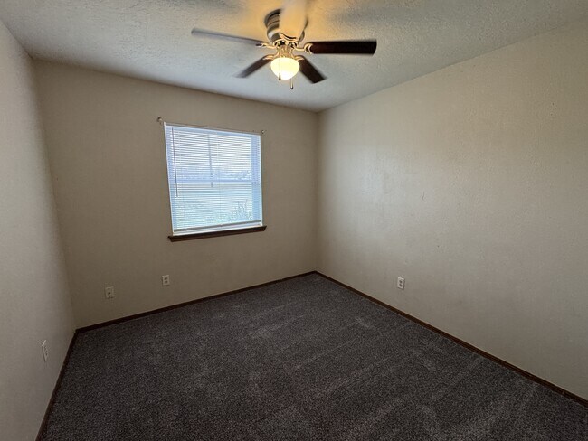 Foto del edificio - 717 NW 67th St