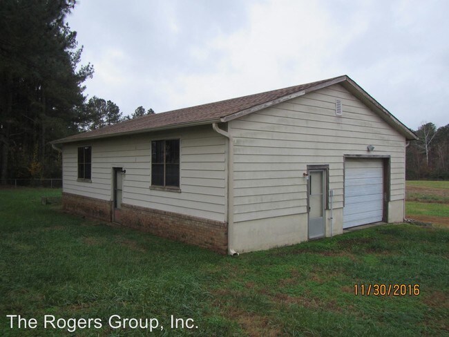 Building Photo - 1005 Cross Creek Rd
