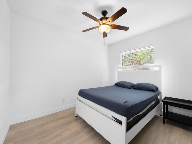 Foto del edificio - 321 SW 14th St