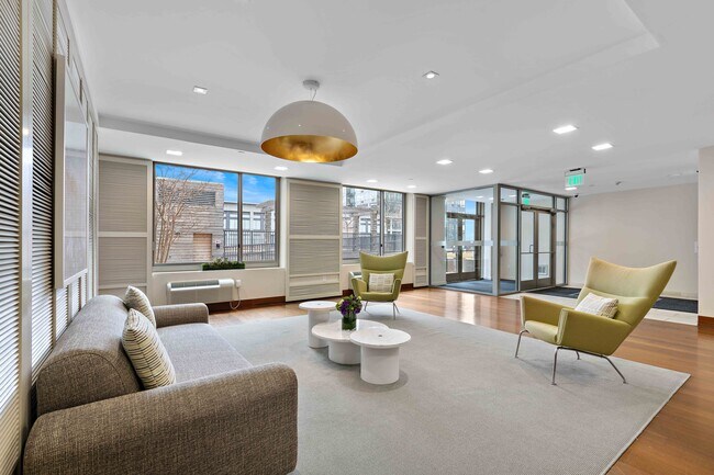 Foto del edificio - 225 Morris Blvd