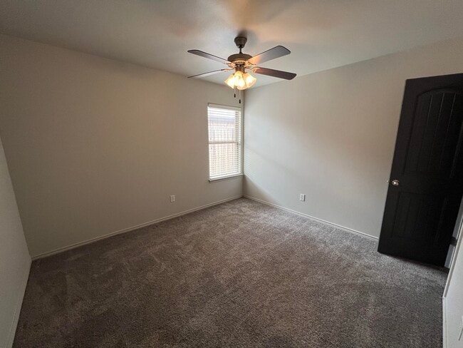 Foto del edificio - 716 Hillshire Ave