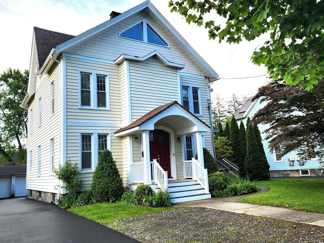Primary Photo - 27 Elizabeth St