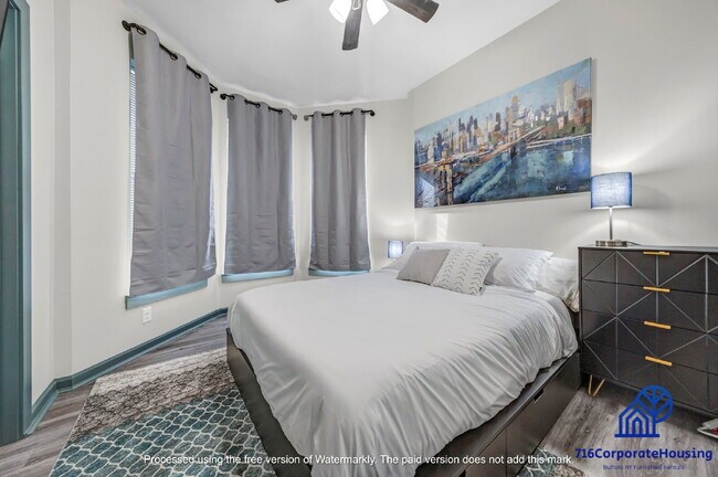 Building Photo - Furnished 2-Bedroom, 2-Bath Apartment near the Medical Campus