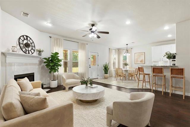 Foto del edificio - 821 Westwood Ct