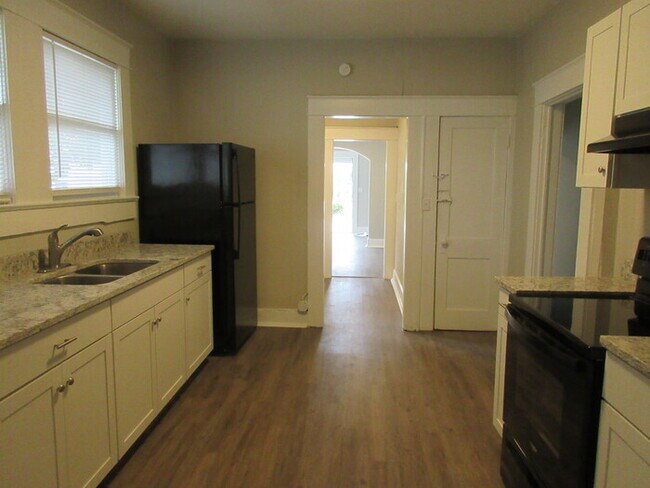 Foto del edificio - 8125 1st Ave S