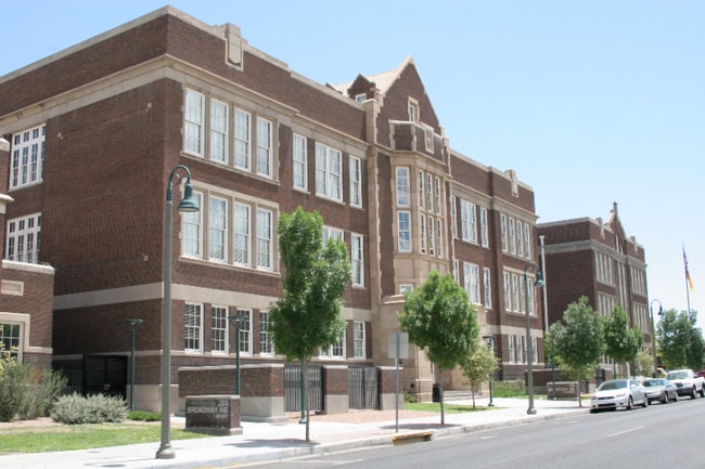 Building Photo - 100 Broadway Blvd NE