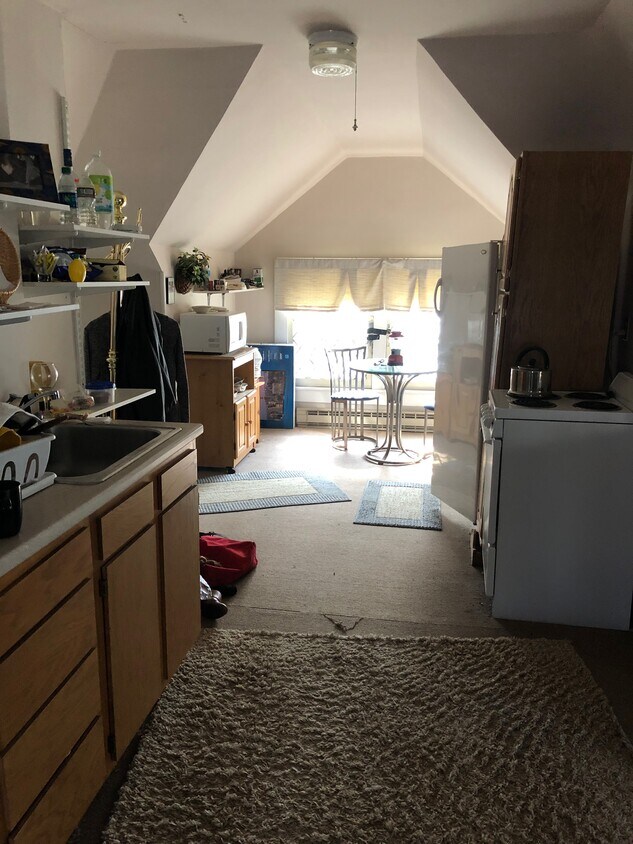 Foto principal - 832 Quincy Ave