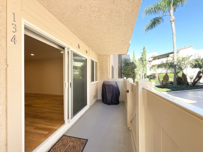 Building Photo - Upgraded Condo in La Costa!