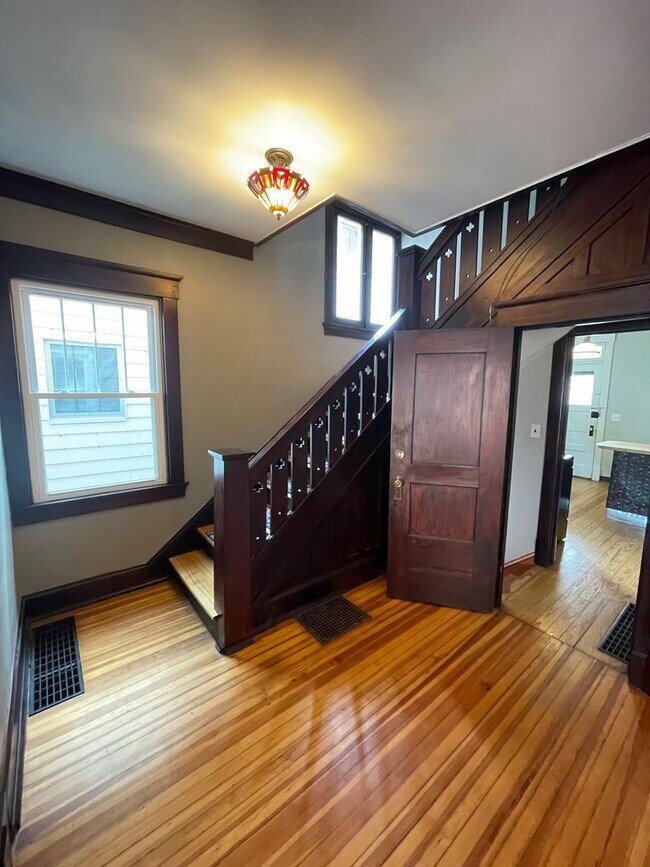 Foto del edificio - Unique House in Historic Neighborhood!