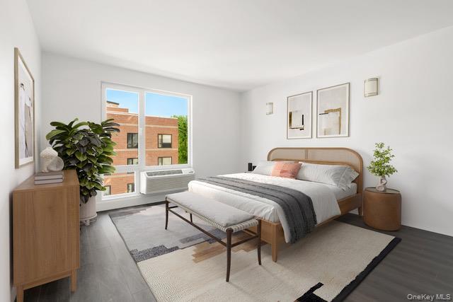 Foto principal - 3436 Kingsbridge Ave