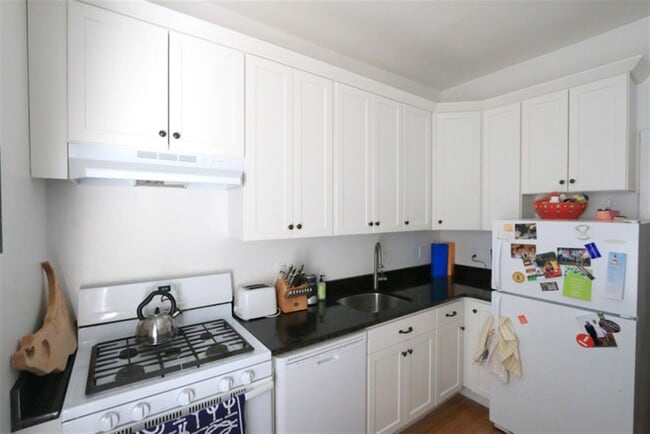 Building Photo - 21 Ellery St