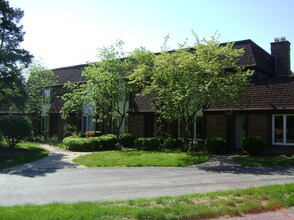 Building Photo - 5541-5547 Christopher Ct