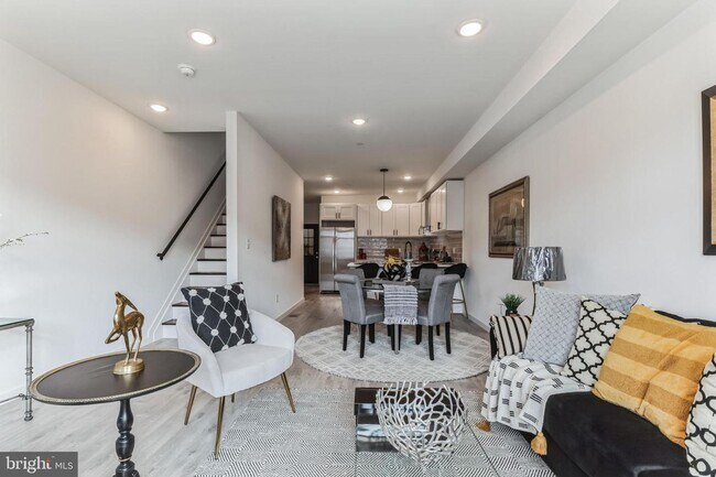 Photo - 5633 Warrington- New Construction 3 Bedroo... Townhome