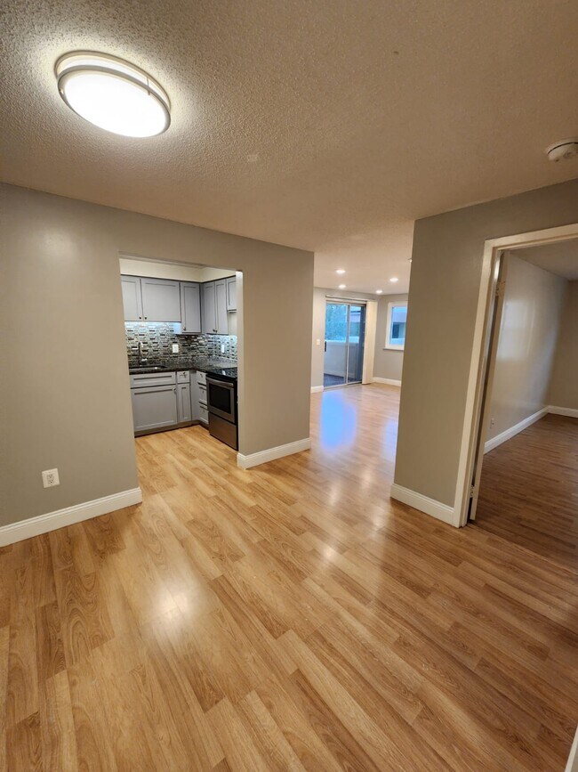 Nakhal Apartments 13801390 East St New Britain, CT
