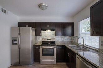 Interior Photo - Golden Gate Townhomes