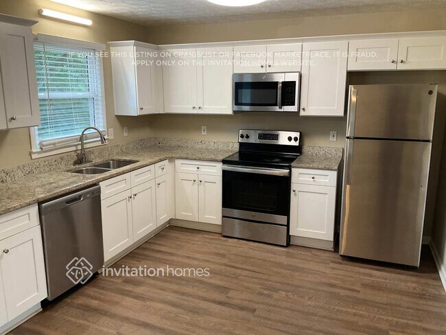 Foto del edificio - 2052 Marbut Ln