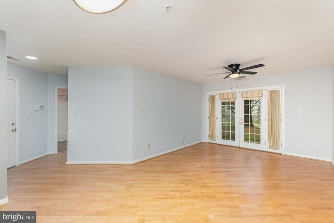 Building Photo - 1309 Sheridan Pl