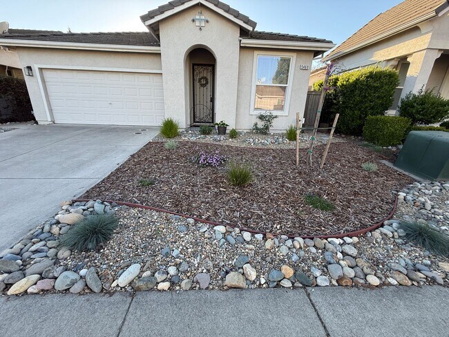 Foto del edificio - Beautiful 3bd/2ba Natomas Home with 2 Car Garage!