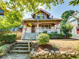 Building Photo - 4008 SE Yamhill St