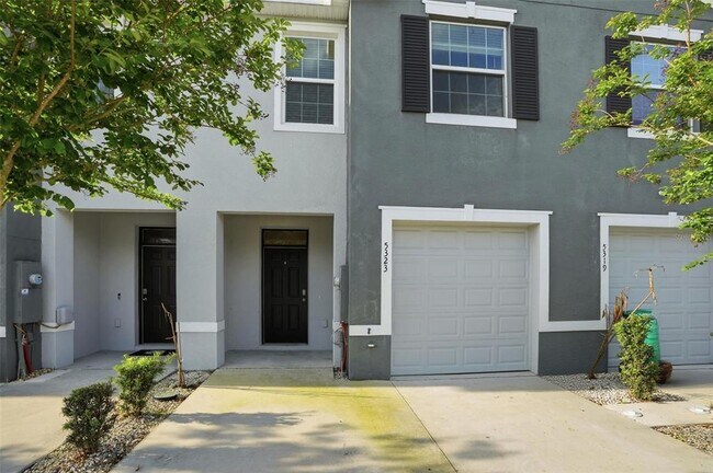 Foto del edificio - 5323 Dragonfly Dr