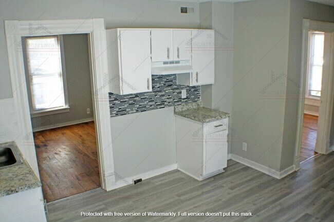 Building Photo - 1324 Fairmount Ave