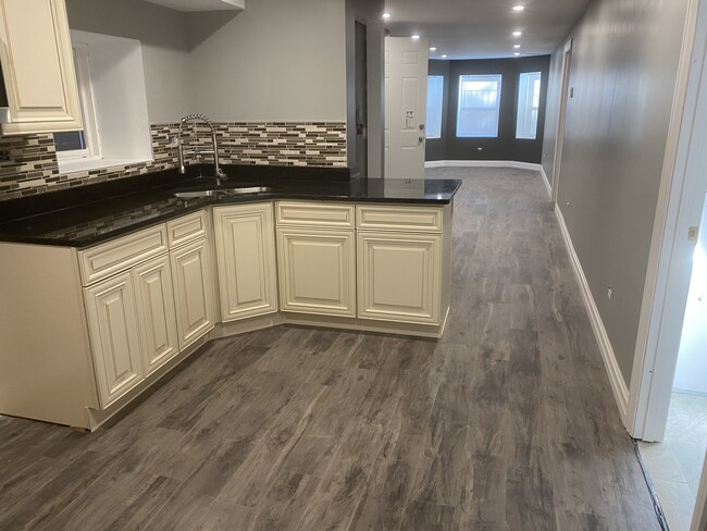 Foto del edificio - 3079 S Bonfield St