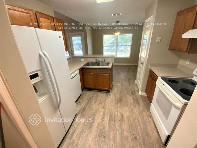 Building Photo - 7073 Vida Ln