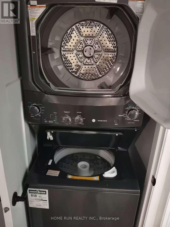 Building Photo - 904 Shimmerton Cir