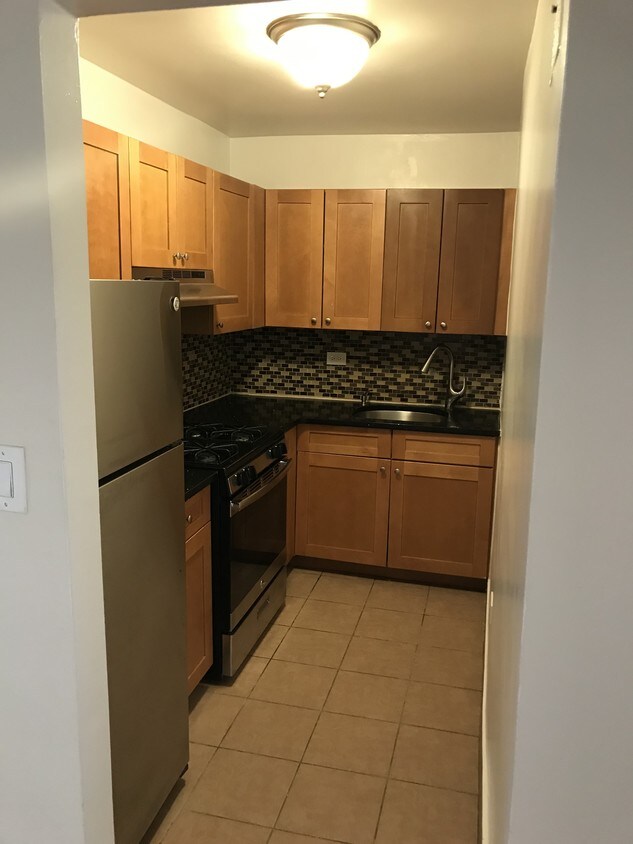 Primary Photo - 141-55 85th Rd