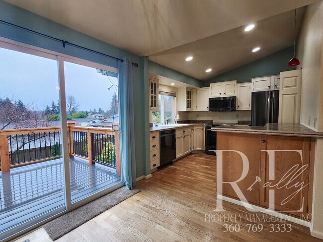 Foto del edificio - Garden Oasis at Contemporary 3-Bed