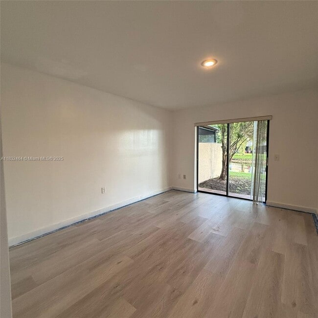 Building Photo - 10832 NW 30th Pl