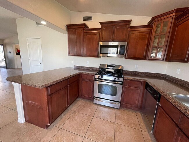 Building Photo - Charming East Side Gem – Prime Location Ne...